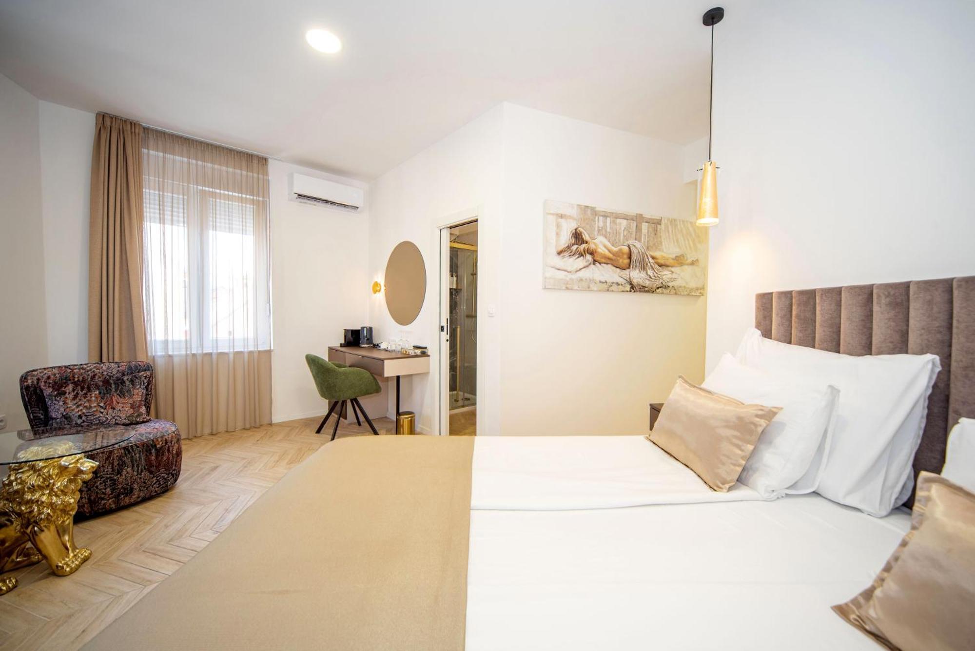 Mariani Luxury In Center