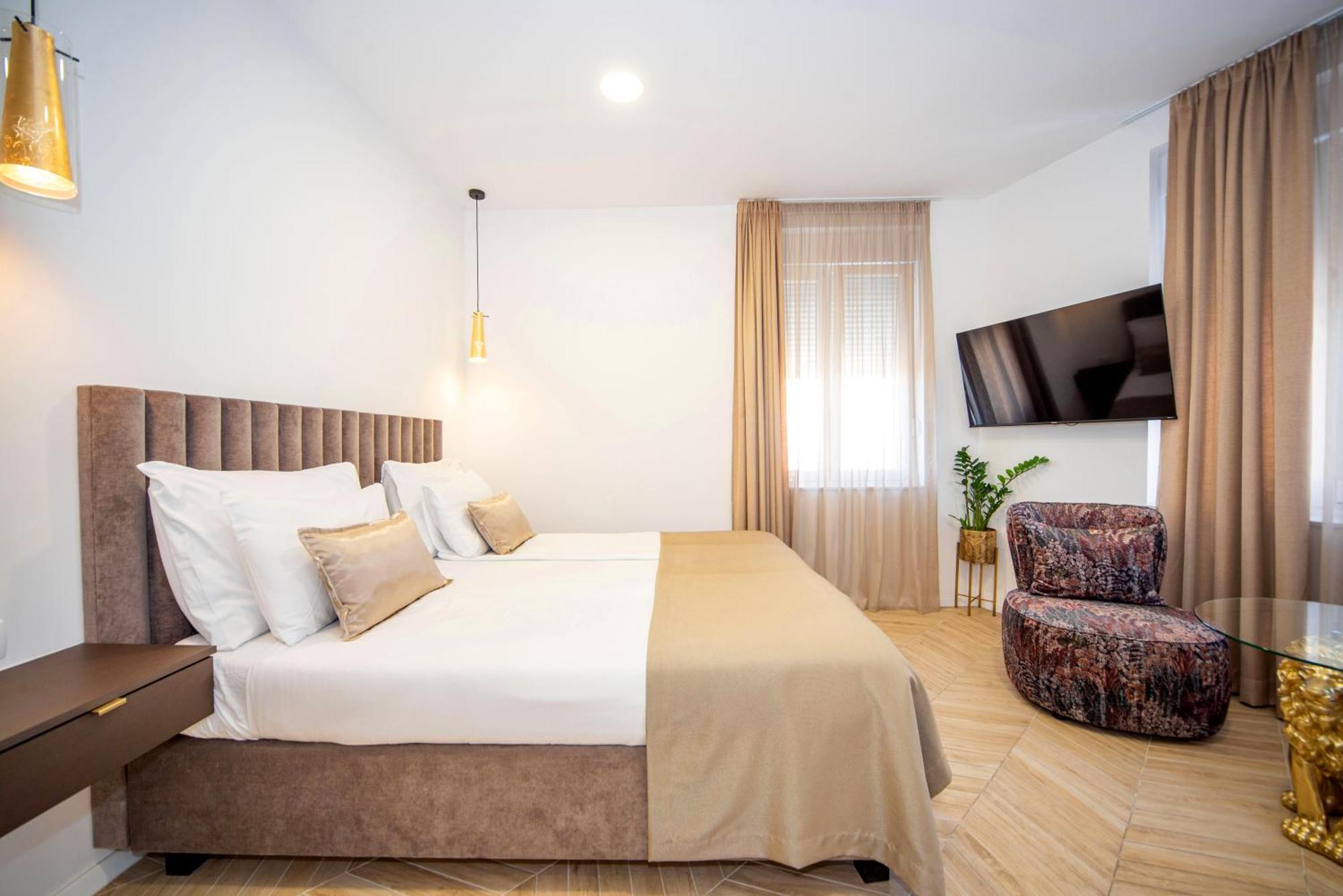 Mariani Luxury In Center