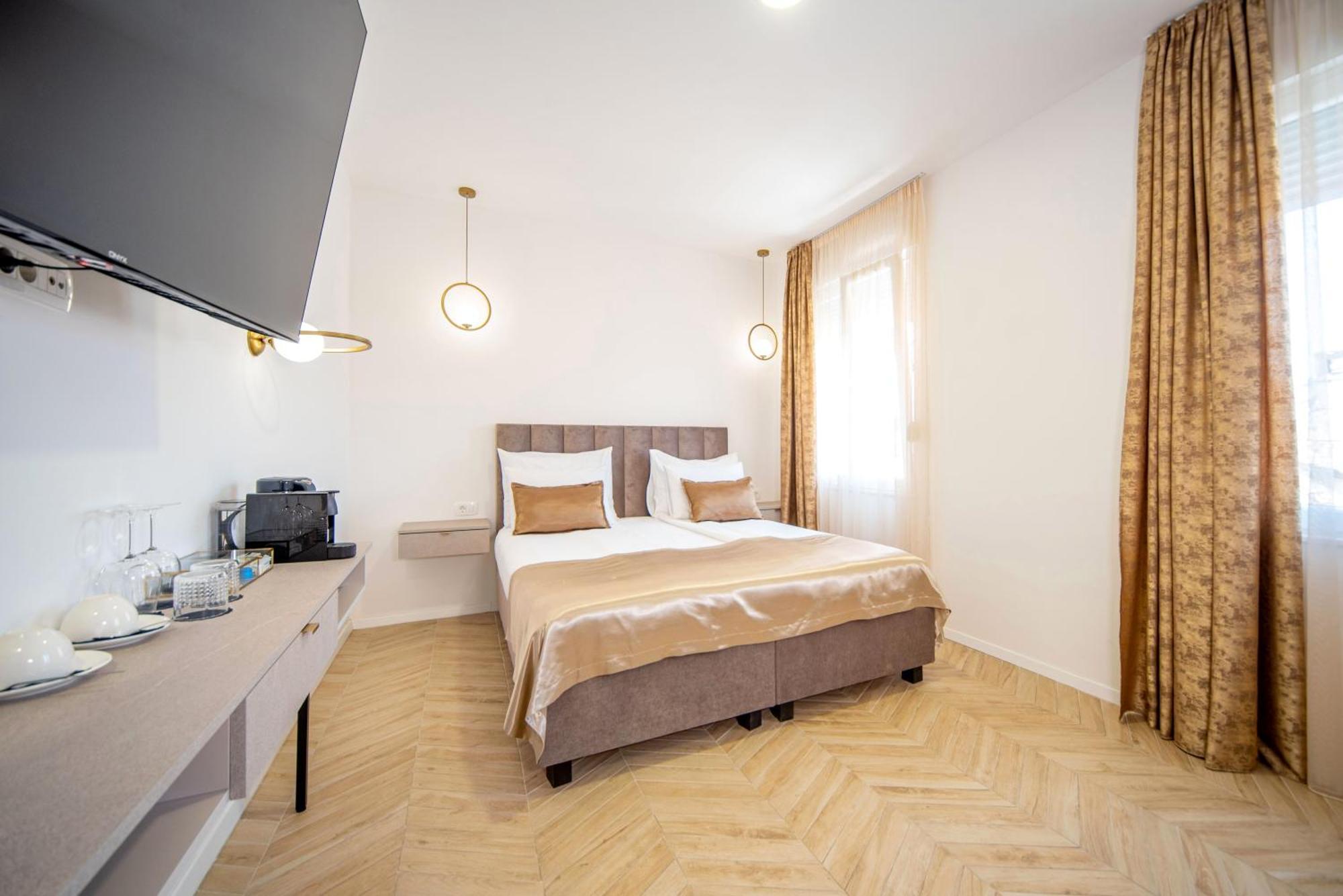 Mariani Luxury In Center